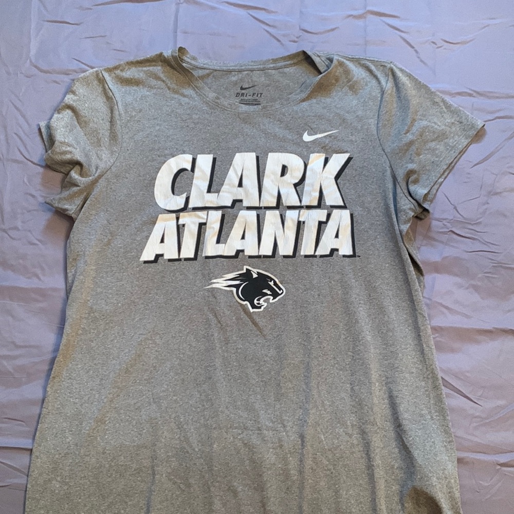 nike t shirt